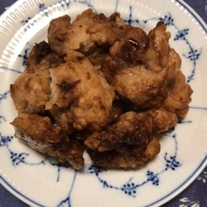 輪郭のしっかりした味！おつまみ鶏唐揚